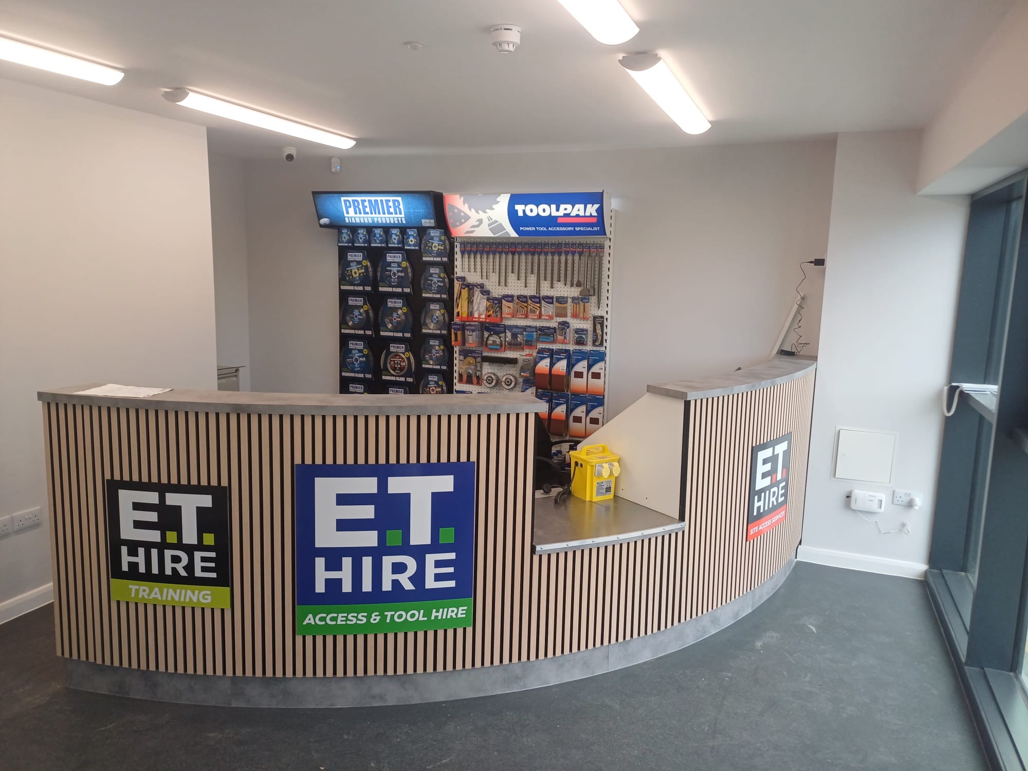 E.T. Hire — Trade Counter